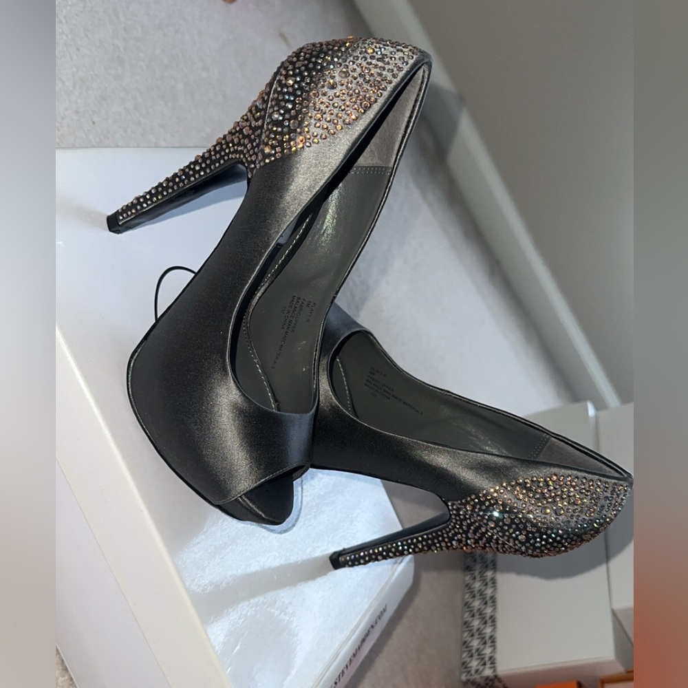 Steven Madden peep toe heels